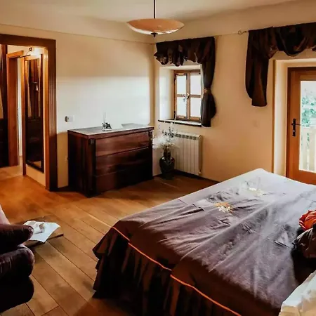 Vikendica Luxurious Chateau Asa In *