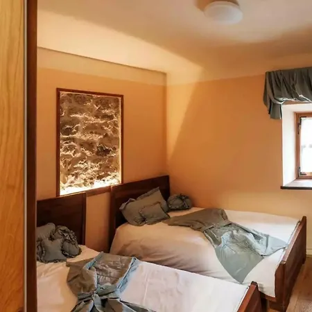 Luxurious Chateau Asa In Сезана