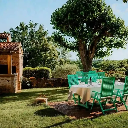 Дом отдыха Luxurious Chateau Asa In Сезана