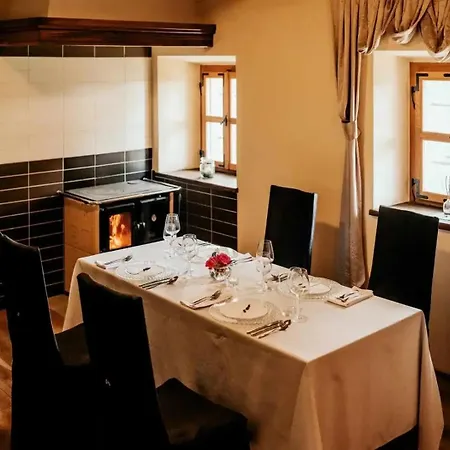 Дом отдыха Luxurious Chateau Asa In Сезана