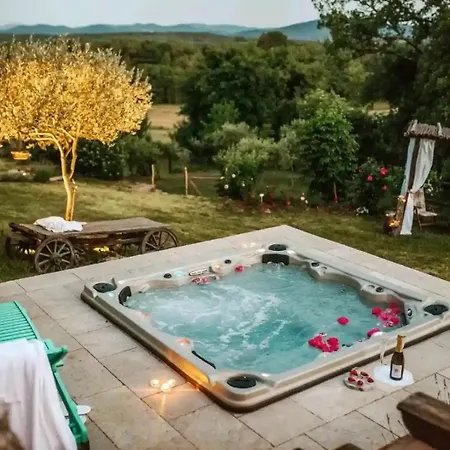 Luxurious Chateau Asa In Sežana